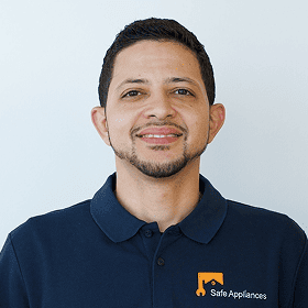 Portrait of Amin Rojas, Account Executive at VELMARK.