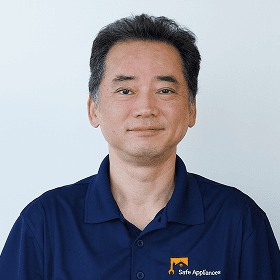 Portrait of Sung Park, Key Account Executive at VELMARK.